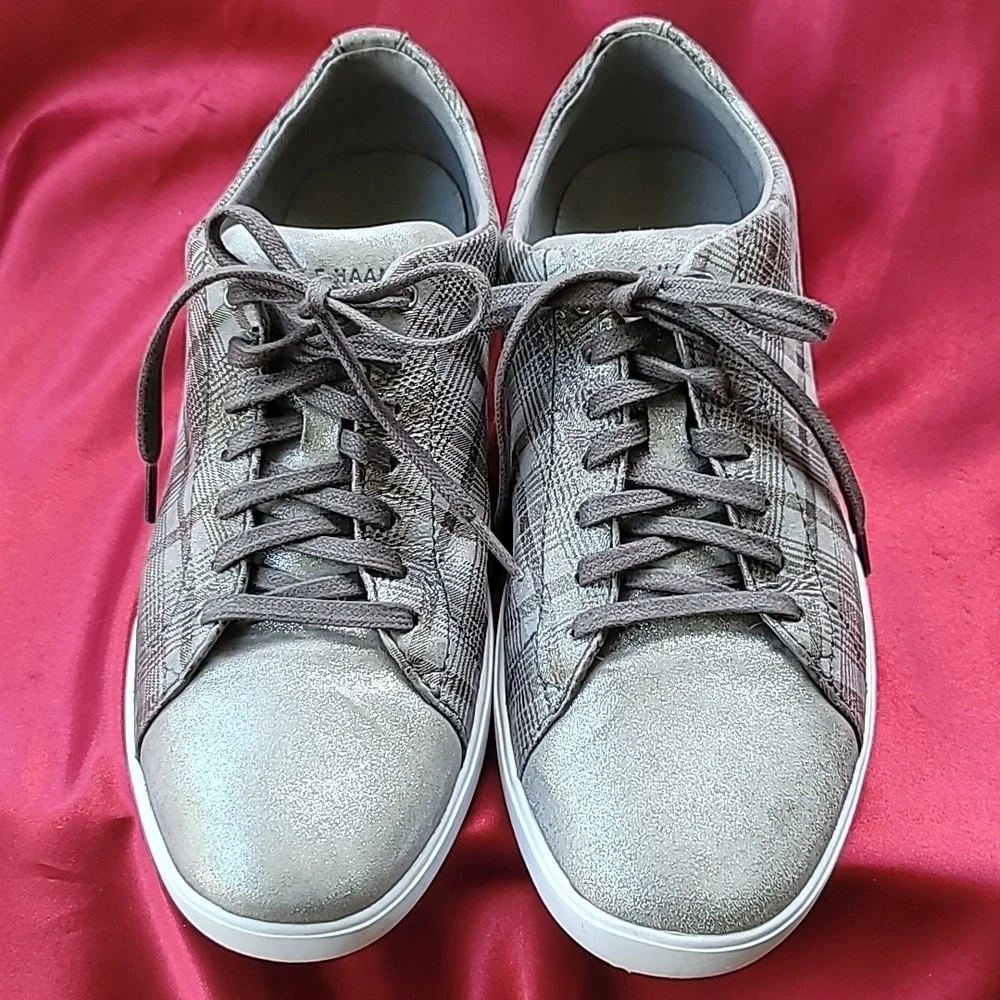 COLE HAAN sz9 Grand Crosscourt Sneaker Magnet Pixie Suede